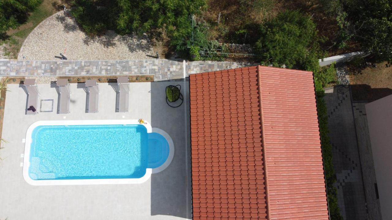Villa Lux Nina With Six Bedrooms, Private Pool, Sauna 扎达尔 外观 照片